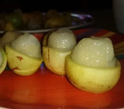 Внутренняя часть плода марулы