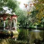 Парк Марии Луизы находится в Севилье.