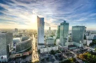 Профиль столицы Польши менялся с годами, но не переставал сохранять свое очарование…
