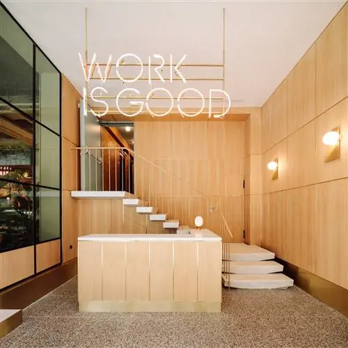Wood, офисный коворкинг премиум-класса, который ищет счастья