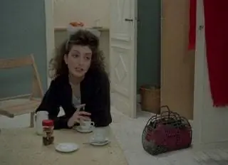 На стиль Луизы повлияла мода рок-н-ролла 50-х, гастролировавшая по Парижу в начале 80-х.…