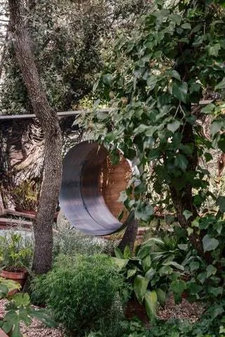 Вспомните те первые пещеры вдали от всех нынешних экспозиций, в которых мы живем с технологиями и имеем… Вспомните те первые пещеры вдали от всех нынешних экспозиций, в которых мы живем с технологиями и имеем…