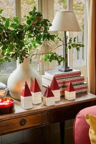 Zara Home решила отвезти нас в это особое убежище и позволить нам узнать, как чувствует себя Рождество в хижине…