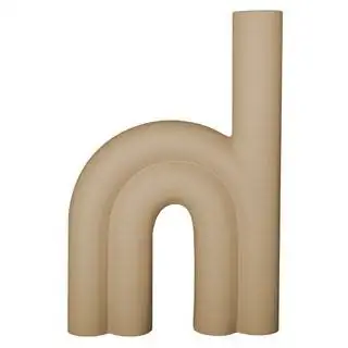 Rope Large в виде перевернутой двойной буквы h из охристой керамики от DBKD в Nordicnest