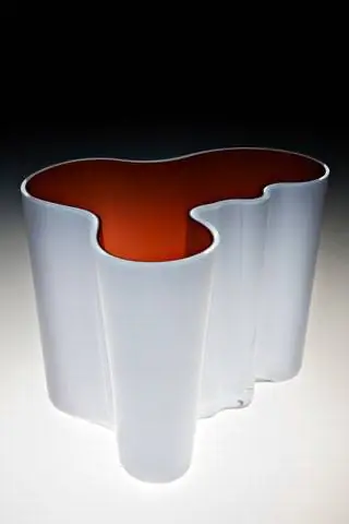 Хрустальные вазы и бокалы, созданные Аалто для Iittala в 1936 году, являются символом финского дизайна и одним из…