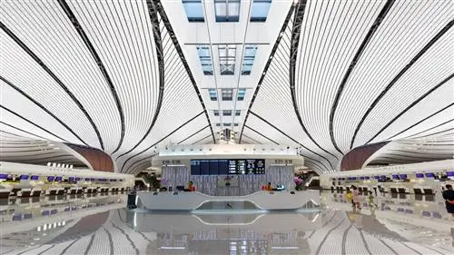 Это последняя работа ZAHA HADID, международного аэропорта DAXING в Пекине