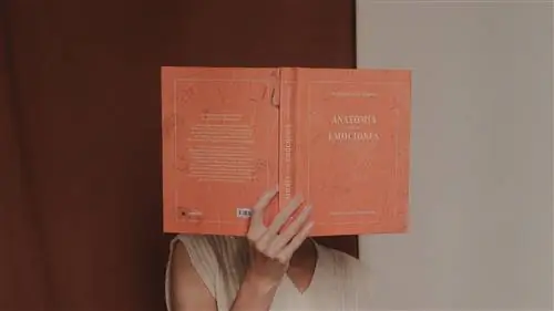 Алехандра Ремон представляет свою книгу и рассказывает нам об этом эксклюзивно Алехандра Ремон представляет свою книгу и рассказывает нам об этом эксклюзивно