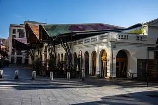 Его волнистая и цветная крыша не остается незамеченной в барселонском районе Сант-Пере, где раньше располагался монастырь…