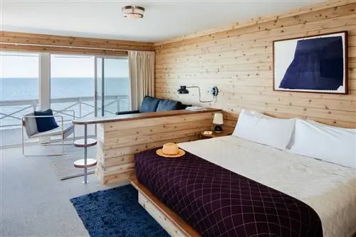 SOUND VIEW INN отель на КОРАБЛЕ, пришвартованном рядом с Нью-Йорком