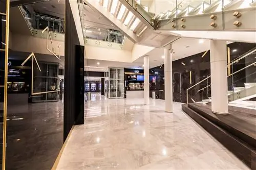 Экскурсия по самым красивым КИНОТЕАТРАМ МАДРИД