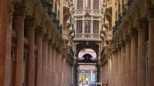 PASAJE LODARES в Альбасете - лучшее ЗДАНИЕ в Кастилия-Ла-Манча