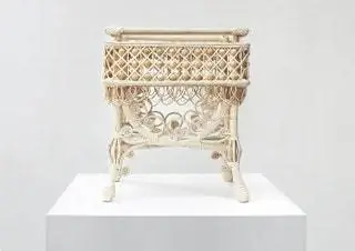 стол из ротанга