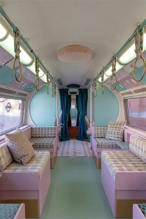 ЛОНДОНСКИЙ ФЕСТИВАЛЬ ДИЗАЙНА Kirkby Design ОБИВАЛ ПОДЗЕМНЫЙ вагон