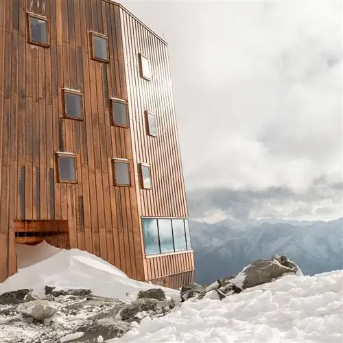 СКРЫТЫЕ СОКРОВИЩА Schwarzensteinhütte медный монолит в Альпах СКРЫТЫЕ СОКРОВИЩА Schwarzensteinhütte медный монолит в Альпах