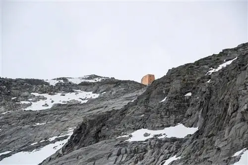 СКРЫТЫЕ СОКРОВИЩА Schwarzensteinhütte медный монолит в Альпах СКРЫТЫЕ СОКРОВИЩА Schwarzensteinhütte медный монолит в Альпах