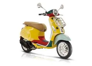 Это результат сотрудничества Vespa и одного из гениев дизайна уличной одежды из США Шона…