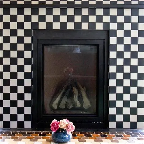 Камин Шармейн