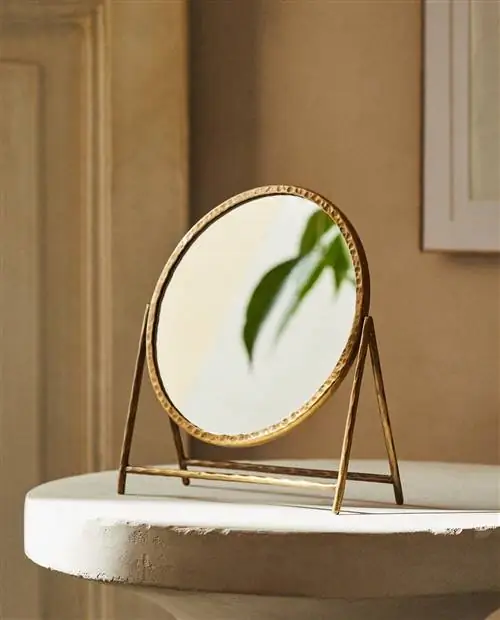 Zara Home предлагает зеркала для спальни, которые вы не захотите пропустить этой весной
