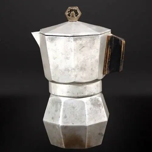 Bialetti, фирменному знаку КОФЕЙНЫХ МАШИН, которыми вы столько раз завтракали, исполняется 100 лет