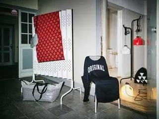Хотите без особых усилий обновить стулья? Попробуйте этот чехол в виде футболки.