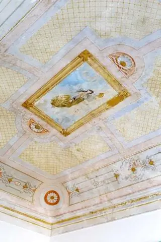 стена с росписью фреской