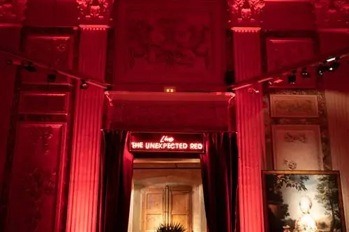 Неожиданный Red Social Club, коктейльный храм CAMPARI, прибывает в Барселону