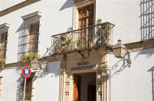 Фасад Археологического музея Херес-де-ла-Фронтера