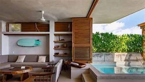 Глядя на ОКЕАН из бассейна на крыше в Пуэрто-Эскондидо