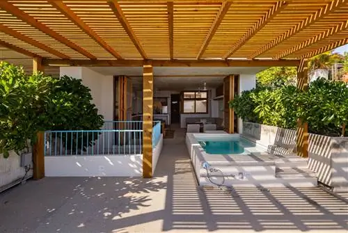 Глядя на ОКЕАН из бассейна на террасе в Пуэрто-Эскондидо