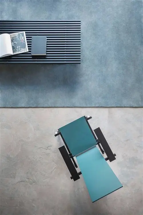 Красно-синее кресло от Геррита Т. Ритвельда для Cassina Красно-синее кресло от Геррита Т. Ритвельда для Cassina