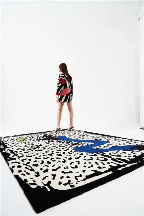 Два очень изысканных дизайнерских ковра, подписанных Хуаном Видалем для Woop Rugs Два очень изысканных дизайнерских ковра, подписанных Хуаном Видалем для Woop Rugs