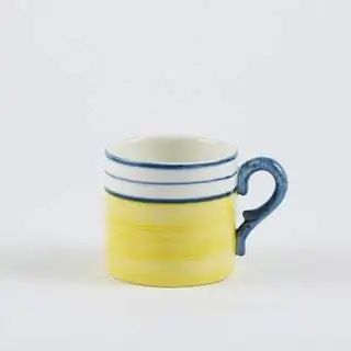 Стеклянная посуда, посуда, столовое белье и чайный сервиз воплощают в себе вечную фантазию