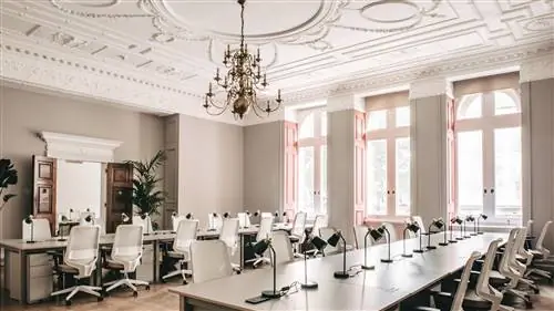 PUBLIC Hall: работа в самом сердце МИ-6