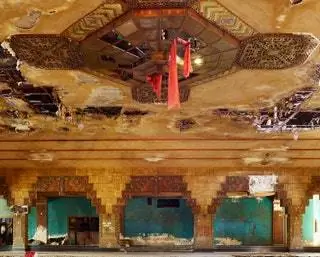 Хотя бальный зал Vanity Ballroom напоминает древнюю гробницу из фильма об Индиане Джонсе, он когда-то был экзотическим оазисом…