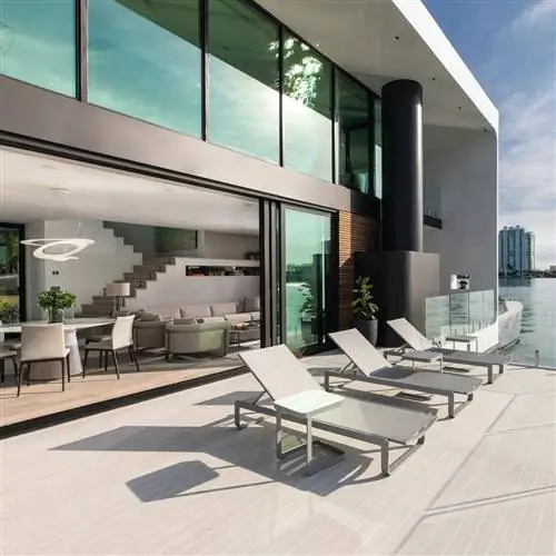 Плавучий дом Arkup плывет на солнечной энергии