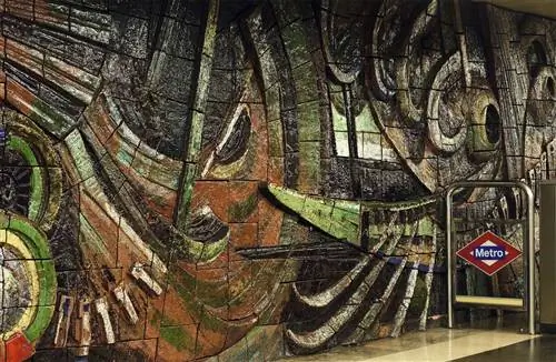 Фрески Эладио Гарсиа де Сантибнеса в METRO DE MADRID