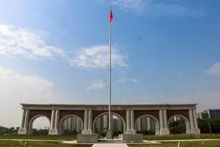 Возглавляют список самых проголосовавших главные ворота кампуса Zijingang…