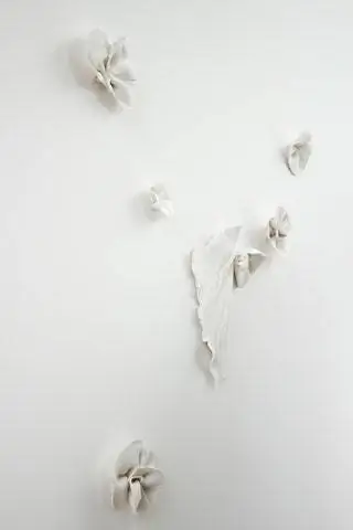 Художница Брбара Хуан представляет свою выставку Un día cualquiera в галерее Aba Art Lab