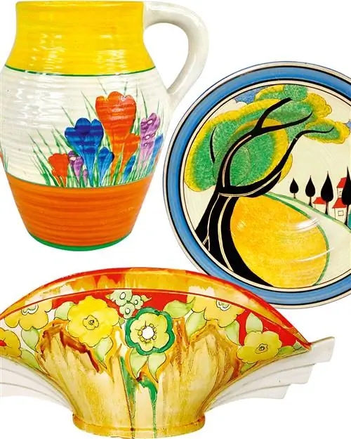 Кувшин из серии «Крокус», цветочный мотив, которым он получил известность в 1930-е годы, центр «Лидиат» и «Майский…