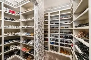 Гардеробная люкса