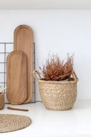 Корзина из растительного волокна