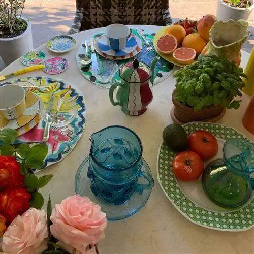 Неожиданные объекты воскресного стола