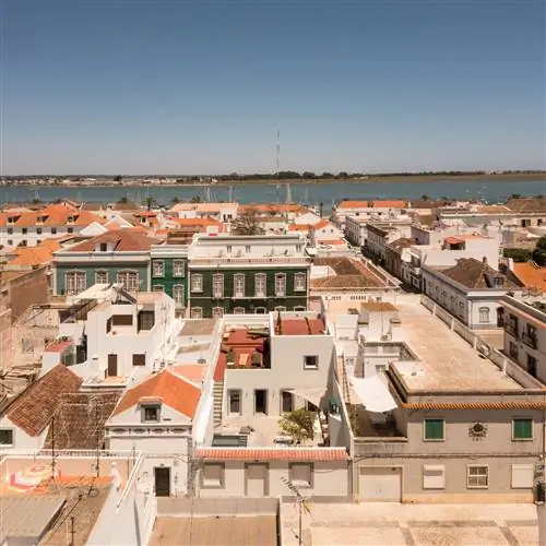 Casa Três - современный гостевой дом в историческом доме POMBALINA Casa Três - современный гостевой дом в историческом доме POMBALINA