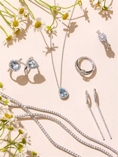 Durn's Flower and Jewellery Натюрморт