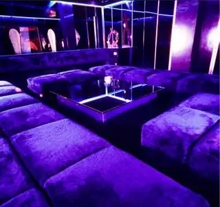 Дом архитектора Casa Blu в Милане, где снималось множество итальянских фильмов. Фото Марко Казелли