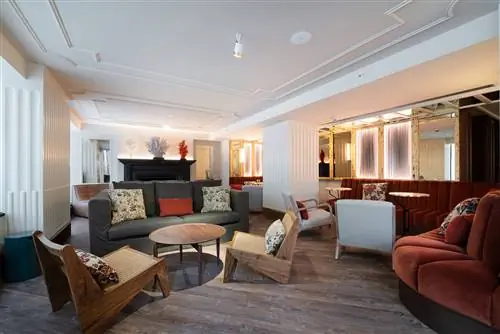 Мы вошли в Only You Hotel Valencia, пятизвездочный отель, вдохновленный Средиземноморьем и с международным призванием