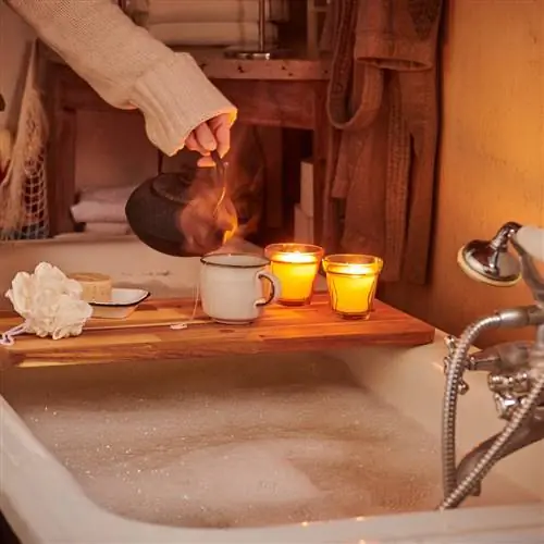 Коробка для хранения шурупов и других аксессуаров для самостоятельной сборки. Изготовлен из оцинкованного железа кремового цвета с ручкой…