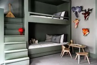 Двухъярусные кровати были специально разработаны Design That, чтобы максимально использовать пространство