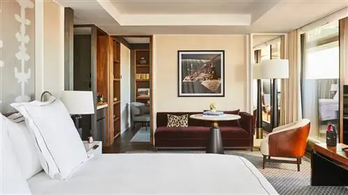 Современное искусство и виды: это новые «пентхаусы» виллы Rosewood Villa Magna в Мадриде