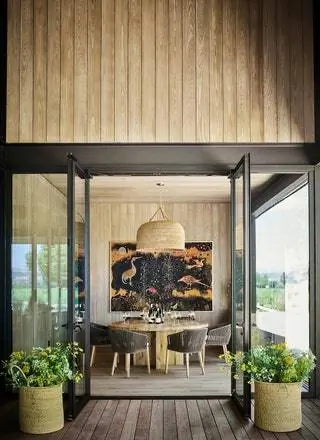 Команда Walker Warner Architects занималась архитектурой, а Maca Huneeus Design - дизайном интерьера